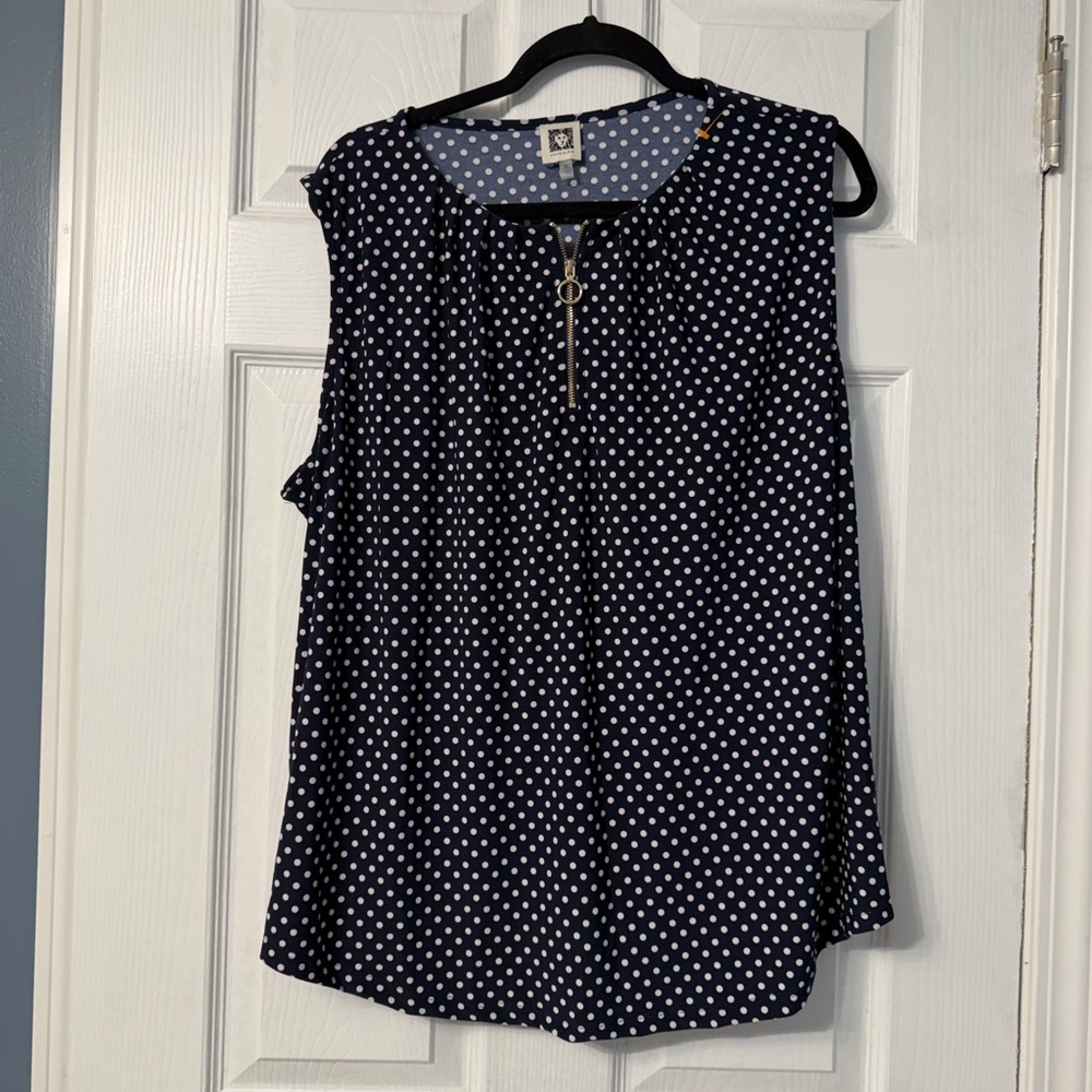 Anne Klein polkadot sleeveless blouse in navy and white size XL